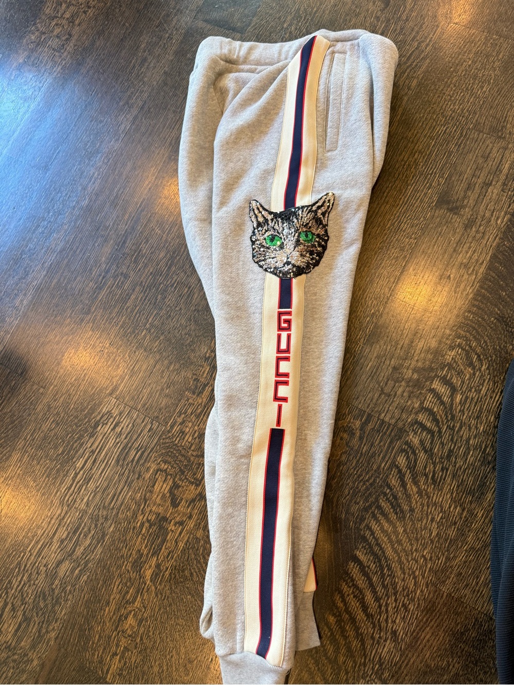 Gucci sweatpants size xs